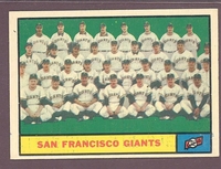 1961 Topps #167 Giants Team EX-MT+ SAN FRANCISCO GIANTS crease free
