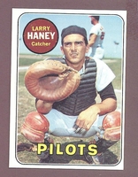 1969 Topps #209 Larry Haney EX-MT+ SEATTLE PILOTS crease free